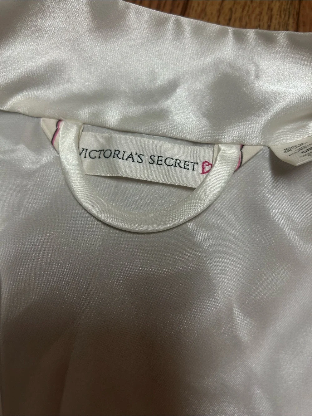 Victoria's Secret Satin Kimono Robe in Ivory